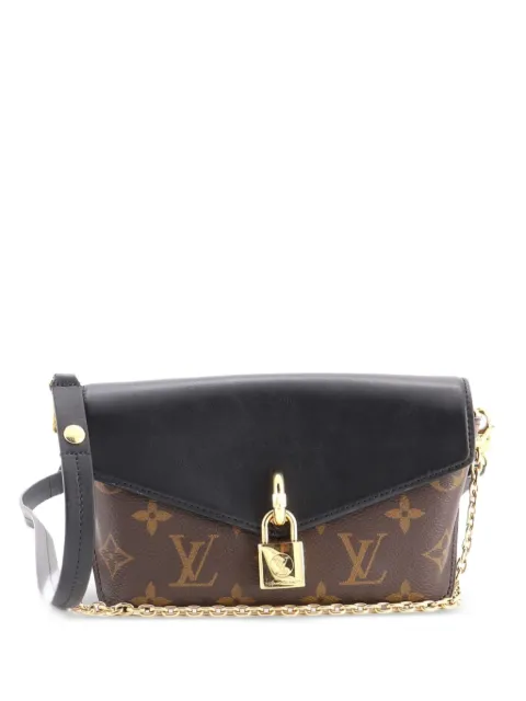Louis Vuitton Pre-Owned Padlock on Strap Handbag Monogram Canvas and Leather crossbody bag Black K0P8BZWSH75KL5HX