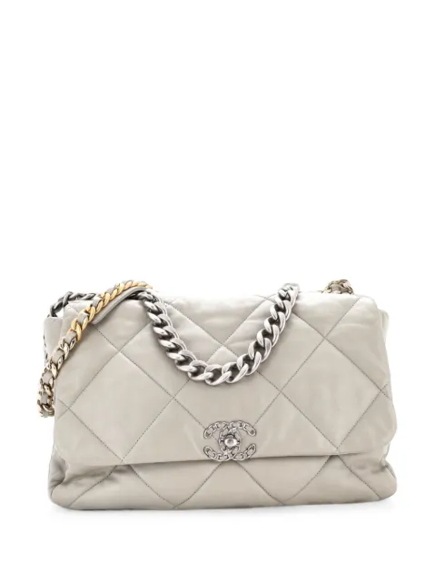 CHANEL Pre-Owned 19 Flap Bag Quilted Leather Maxi crossbody bag Green 49HDKYWQ7ZPVLA1F
