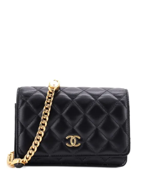 CHANEL Pre-Owned Resin Pearl Chain Flap Bag Quilted Lambskin Mini crossbody bag Black GSJDJWT3OKYVBRW0
