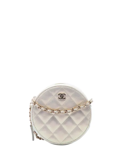 CHANEL Pre-Owned 2020 CC Quilted Iridescent Lambskin Round Clutch With Chain crossbody bag White W8DF59DI51H3DVIG
