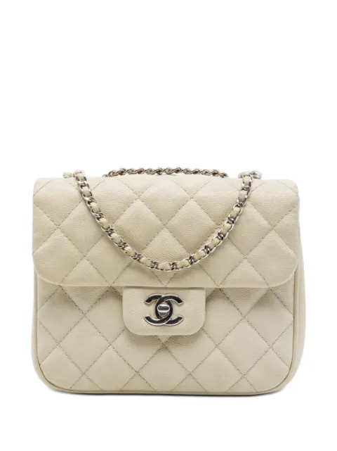 CHANEL Pre-Owned 2018 Small Quilted Caviar Urban Companion Flap shoulder bag White N5C4TSS7PXGGICFV