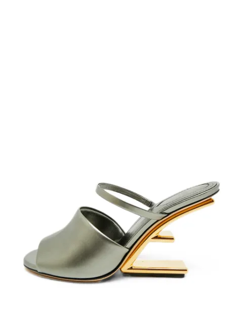 Fendi Pre-Owned Fendi First sandals Grey 1383890