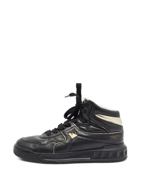 Valentino Garavani Pre-Owned One Stud high-top sneakers Black 1404129