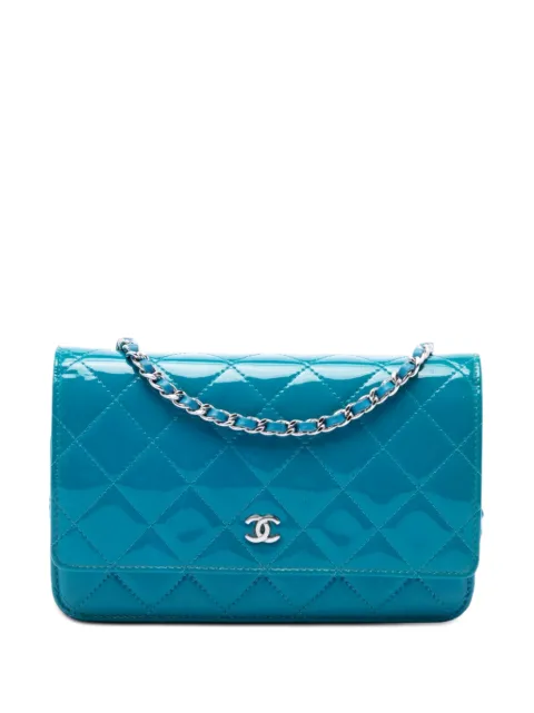 CHANEL Pre-Owned 2014 CC Quilted Patent Wallet on Chain crossbody bag Blue UKBXYPNFT2YQC4RU