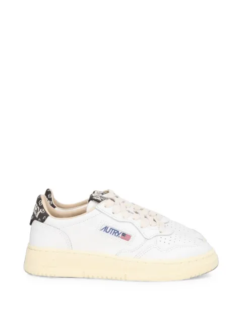 Autry Medalist Low sneakers White AULW