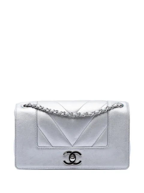 CHANEL Pre-Owned 2017-2018 Mini Quilted Chevron Sheepskin Mademoiselle Vintage Flap crossbody bag Silver 25B55OALUQ2VKRMF