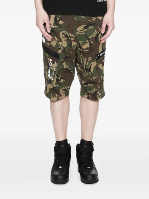 AAPE BY *A BATHING APE® camouflage-print logo-print shorts Green AAPSPM6389XAA