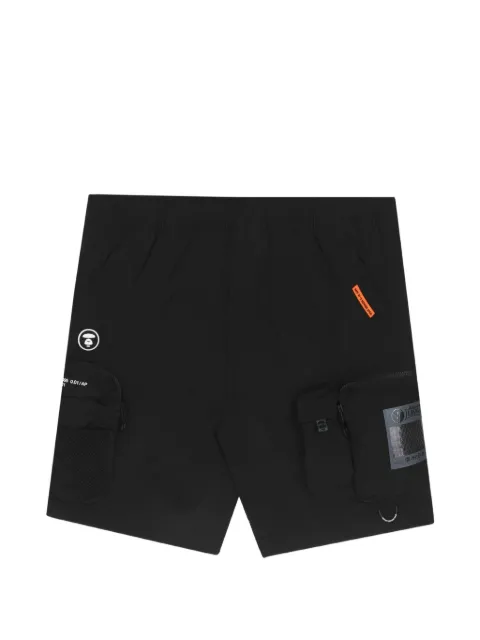 AAPE BY *A BATHING APE® Moonface-detail cargo shorts Black AAPSPM6851XXI