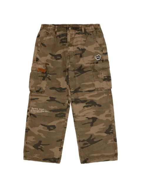 AAPE BY *A BATHING APE® Moonface camo-pattern cargo pants Brown AAPPTMC641XAP