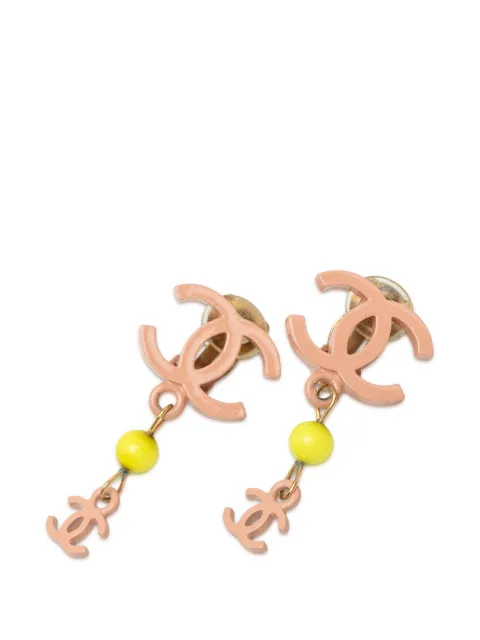 CHANEL Pre-Owned 2003 CC Gold Plated Resin Drop Clip On Earrings costume earrings Pink AOCGVMKJLDV8POFX