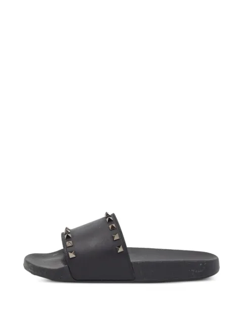 Valentino Garavani Pre-Owned Rockstud slide sandals Black 1387849