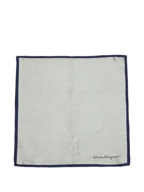 Ferragamo Pre-Owned logo-print scarf Grey 1385474