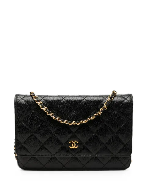 CHANEL Pre-Owned 2016-2017 CC Quilted Caviar Wallet on Chain crossbody bag Black F5QFGUO1N20D70OI