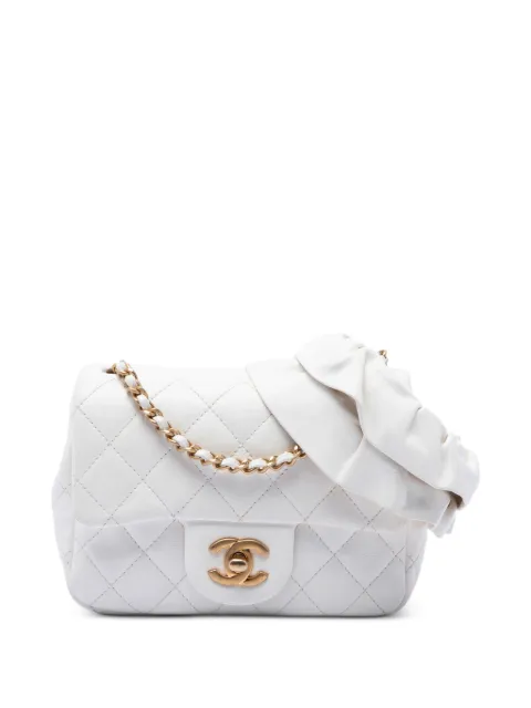 CHANEL Pre-Owned 2020 Mini Square Lambskin Romance Single Flap crossbody bag White 2I339KAVQMS9NYF5