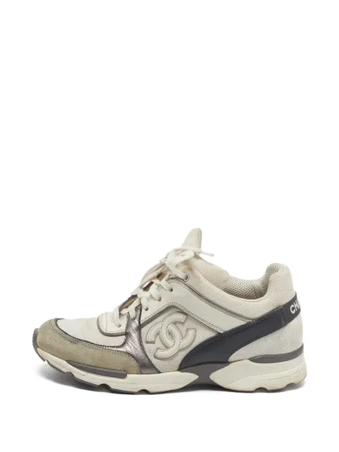 CHANEL Pre-Owned CC interlocking logo sneakers Neutrals 1394307
