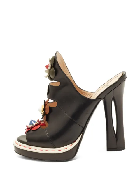 Fendi Pre-Owned floral-appliqué sandals Black 1395646