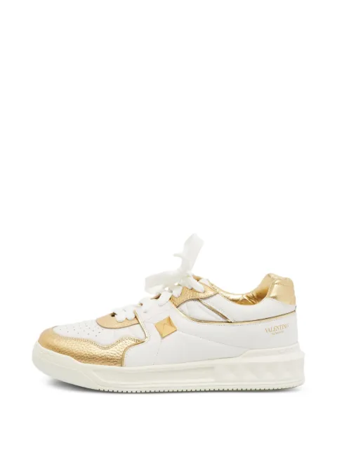 Valentino Garavani Pre-Owned One Stud lace-up sneakers White 1382797