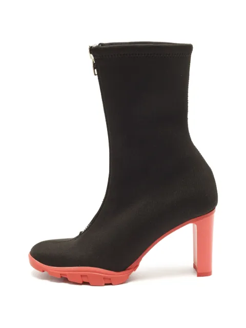 Alexander McQueen Pre-Owned Tread zip-front ankle boots Black 1394829