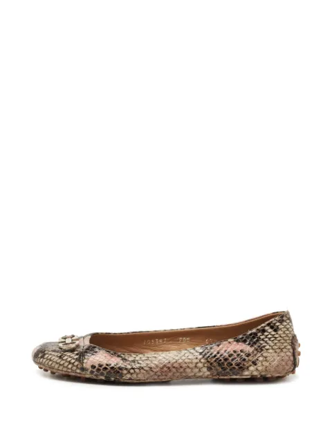 Ferragamo Pre-Owned Varina Gancini ballet flats Neutrals 754009