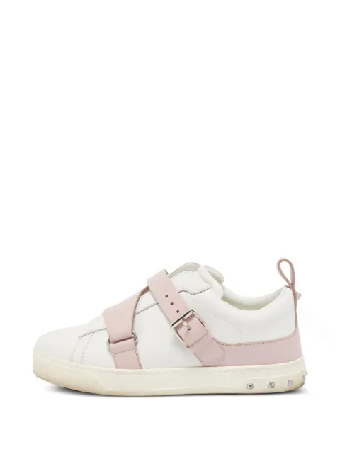 Valentino Garavani Pre-Owned Rockstud buckle sneakers White 793207