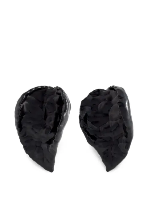 LA MANSO leaf-motif earrings Black 1109070120100