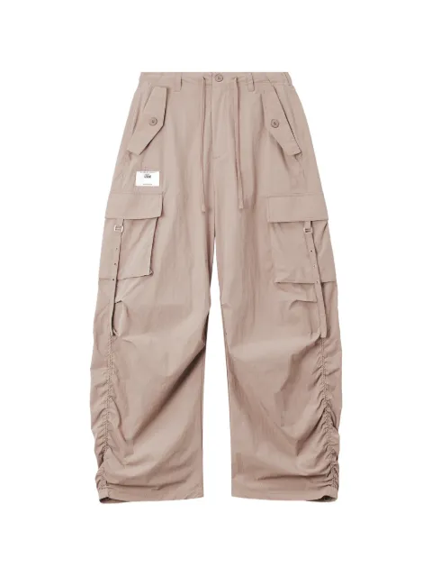 izzue ruched-detail cargo pants Neutrals IZXPTW01219X