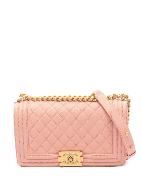 CHANEL Pre-Owned 2018 Old Medium Quilted Caviar Boy Flap crossbody bag Pink YU1N6L088Q526T4B
