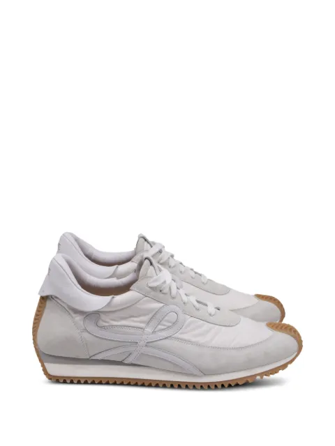 Loewe Pre-Owned Flow Runner sneakers White RFCPUUSSH771691M