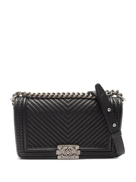 CHANEL Pre-Owned 2016-2017 Boy Chanel chevron shoulder bag Black 109760423959434