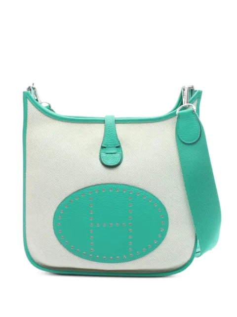 Hermès Pre-Owned 2022 PM Evelyne III shoulder bag White 1097998U