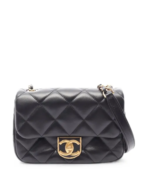 CHANEL Pre-Owned 2021 small Matelassé shoulder bag Black 1098118K034NGE0