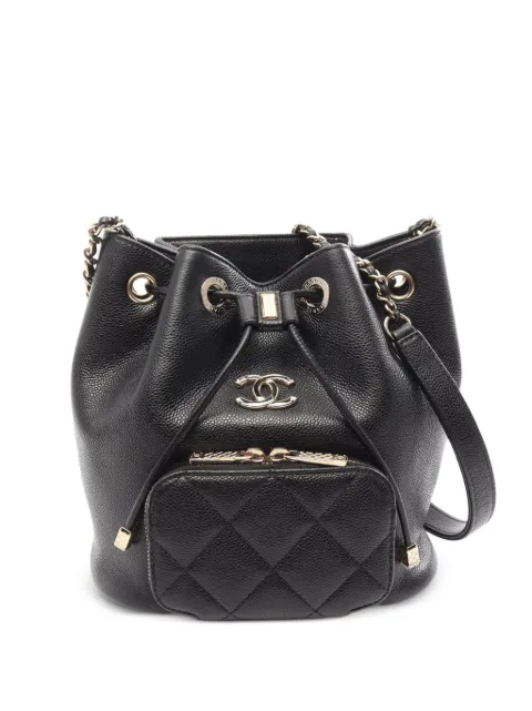 CHANEL Pre-Owned 2020-2021 matelassé caviar bucket bag Black 109889430721312