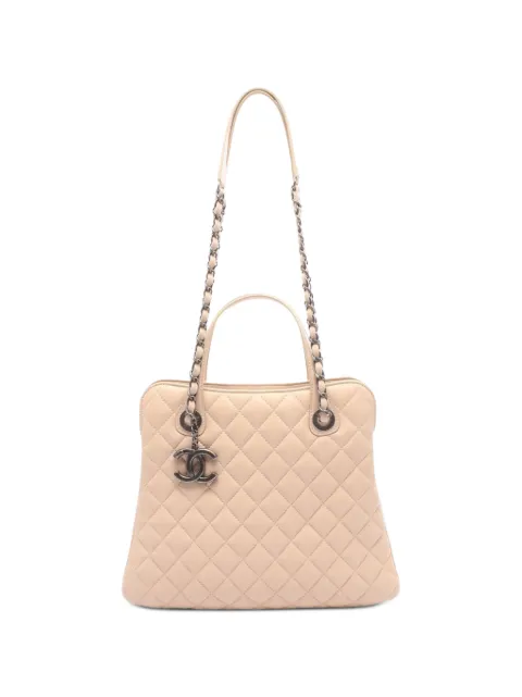 CHANEL Pre-Owned 2015-2016 Matelassé chain shoulder bag Neutrals 109937421941932
