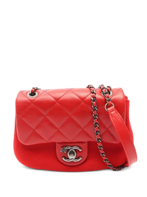 CHANEL Pre-Owned 2015-2016 small Matelassé chain shoulder bag Red 109765721315354
