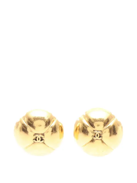 CHANEL Pre-Owned 1970-1980 CC Gold Plated Round Clip On Earrings costume earrings Gold JFCE8AFIOLK9PICU