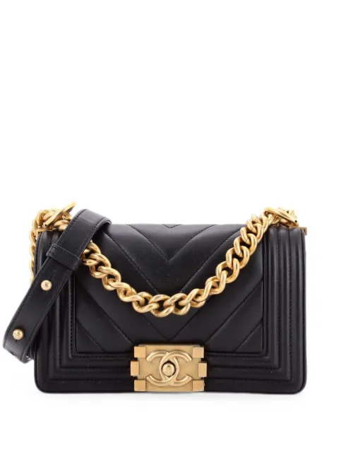 CHANEL Pre-Owned Boy Flap Bag Chevron Calfskin Small crossbody bag Black OGMB17EVRK3GXCVF