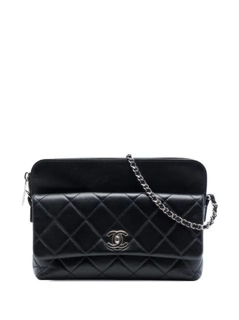 CHANEL Pre-Owned 2017-2018 CC Quilted Lambskin Front Flap crossbody bag Black 95GZBGKWZVKRTAGD