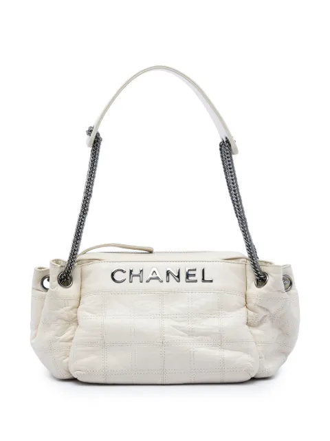 CHANEL Pre-Owned 2006-2008 Chocolate Bar Lambskin LAX Accordion shoulder bag White XBSJBOCMIMRBGYQB