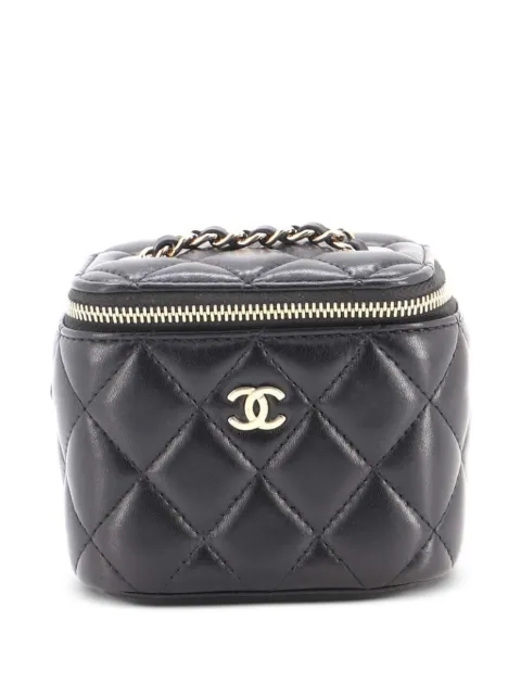 CHANEL Pre-Owned Classic Vanity Case with Chain Quilted Lambskin Mini crossbody bag Black JV8OKIJNV3SK2MQS