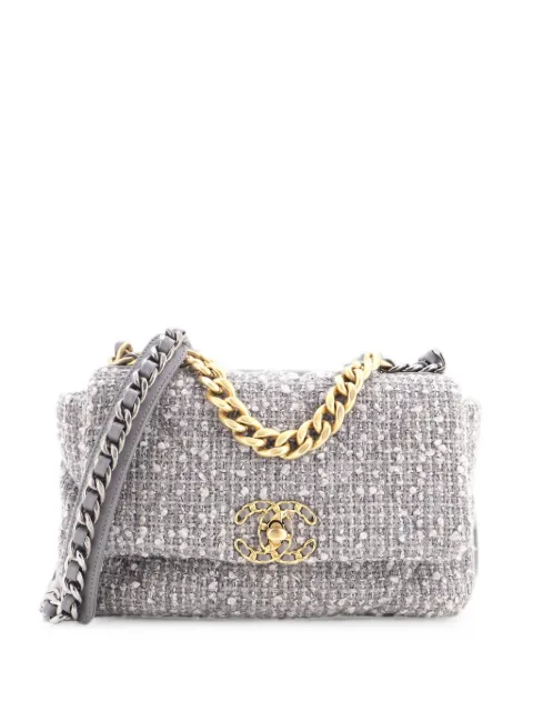 CHANEL Pre-Owned 19 Flap Bag Quilted Tweed Medium crossbody bag Grey R7G70NCPIHMAQH5E
