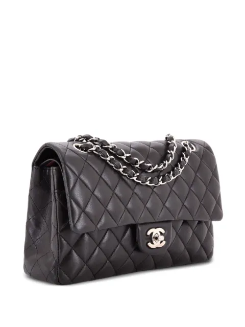 CHANEL Pre-Owned Classic Double Flap Bag Quilted Lambskin Medium shoulder bag Black 4ER8I742F0YIZPDW