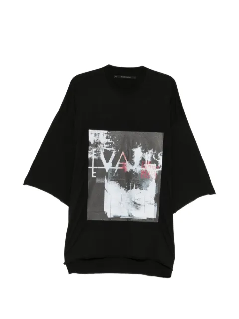Julius graphic-print T-shirt Black 957CPM2BK