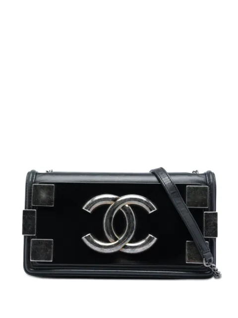 CHANEL Pre-Owned 2013-2014 Lambskin and Acrylic Boy Brick Horizontal Flap crossbody bag Black ENWV8JWFC24A6W8P