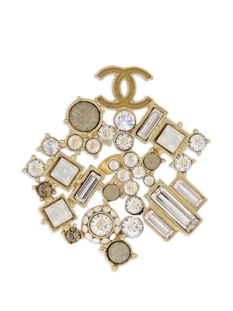 CHANEL Pre-Owned 2010 Interlocking CC crystal-embellished brooch Gold 197774