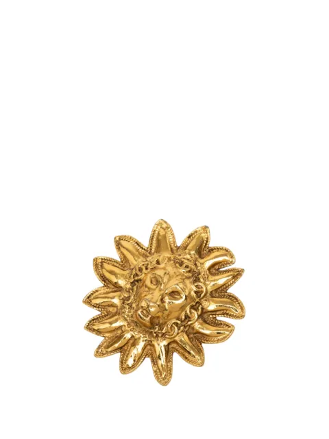 CHANEL Pre-Owned 1970-1980 CC Gold Plated Lion Head Sun Brooch costume brooch Gold SWV65OWSG9EE1TX8