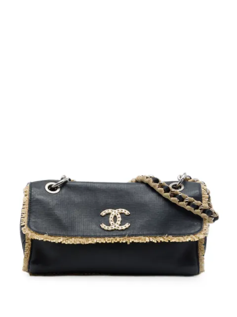 CHANEL Pre-Owned 2009-2010 CC Raffia Fringe Trimmed Calfskin Chain Flap shoulder bag Black ZJX2VDUZAMVZREQQ