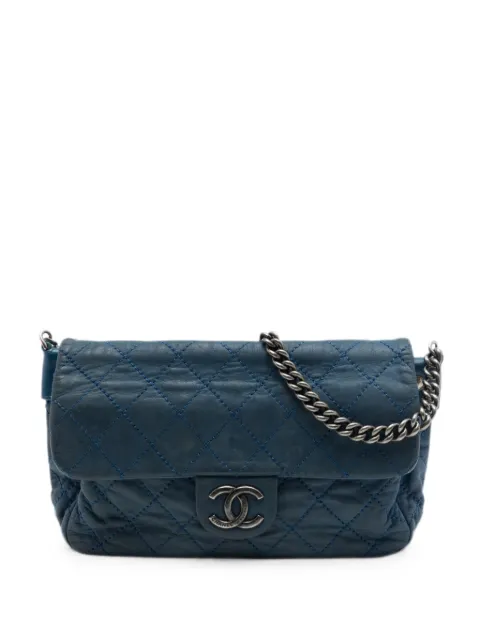 CHANEL Pre-Owned 2012 Medium Quilted Iridescent Calfskin Coco Daily Flap crossbody bag Blue LA9CG9QH42XT4U9A