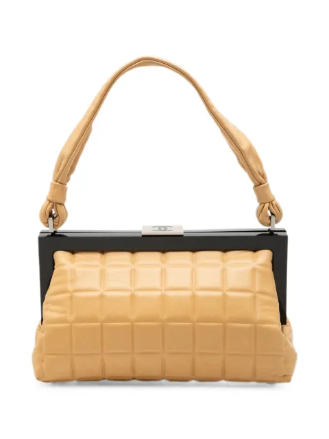 CHANEL Pre-Owned 2002-2003 CC Chocolate Bar Lambskin Frame handbag Neutrals L41N4WSZFDVI9Z3V
