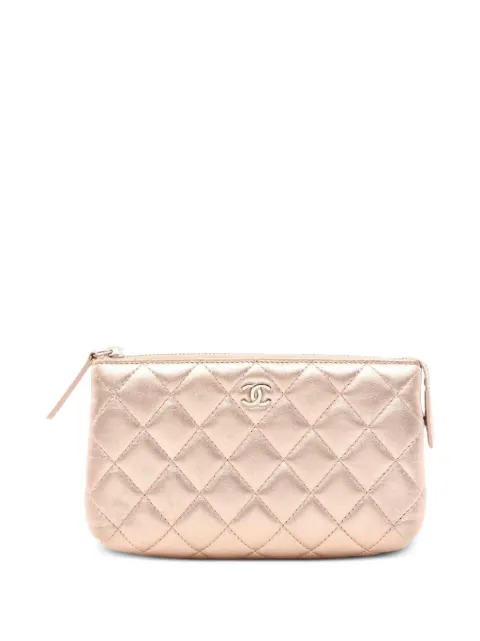 CHANEL Pre-Owned 2015-2016 Matelassé lambskin pouch Pink 109458821798437