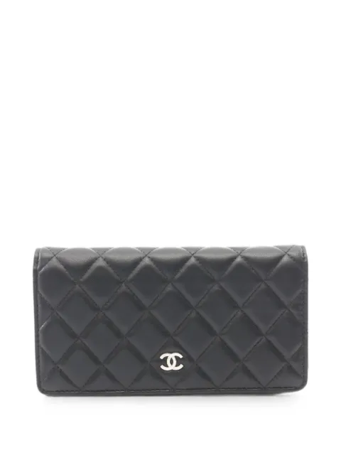 CHANEL Pre-Owned 2012-2013 Matelassé bi-fold wallet Black 109678817302406
